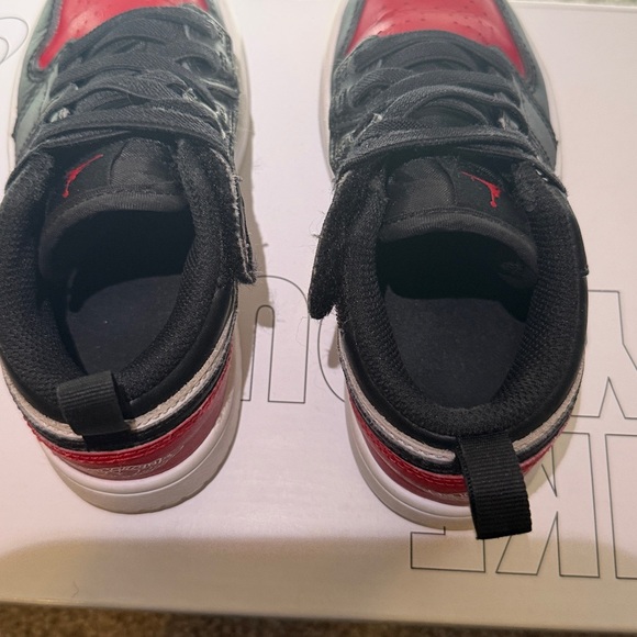 Kids Air Jordan 1 Chicago EasyOn - Picture 6 of 9